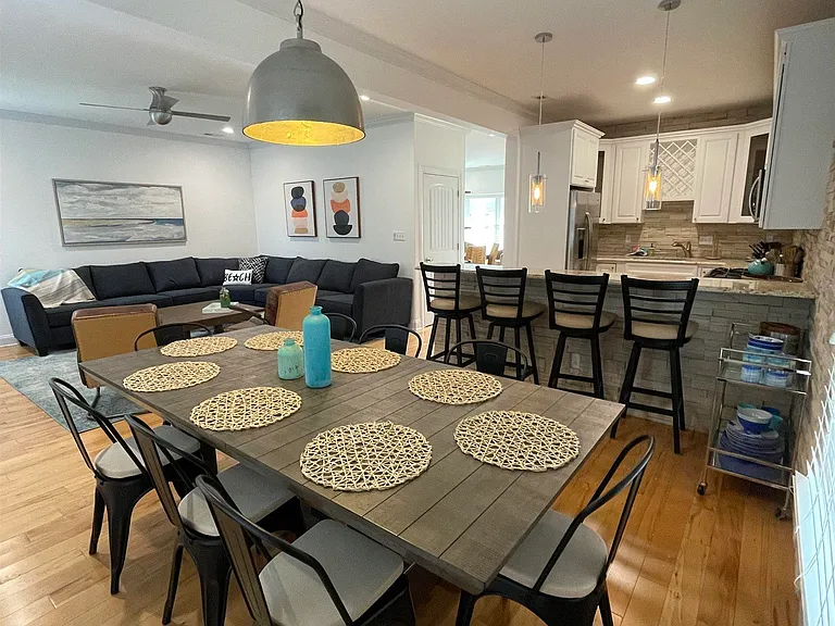 107 N Douglas Ave — Photo 14