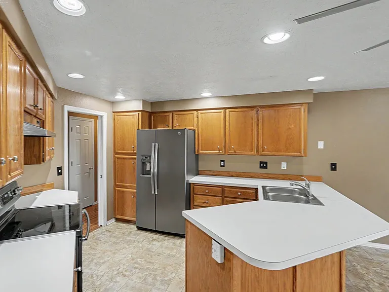 1075 Mildred Ln SE — Photo 21