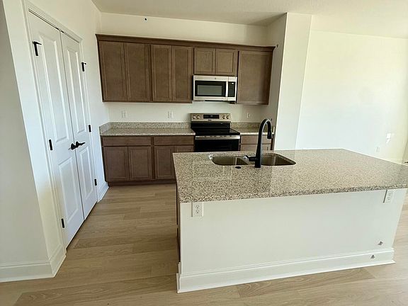 3rd image of 1733 Bennett Village Dr
