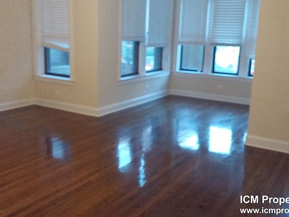 4th image of 3709 N Wilton Ave #1F