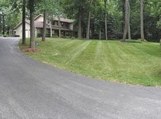 41315 N Old Woodford Rd, Wadsworth, IL 60083