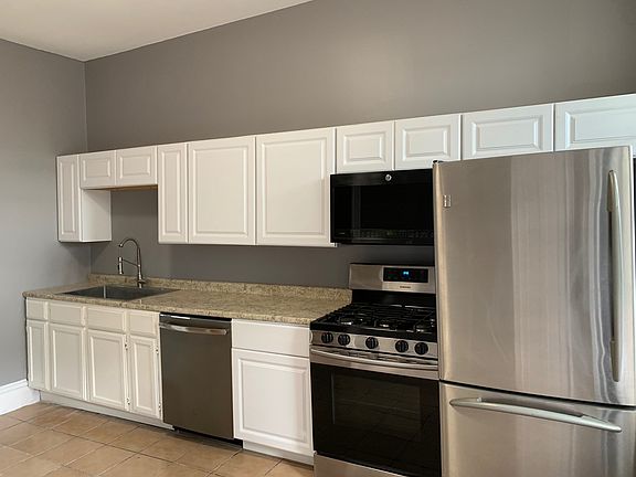 3rd image of 2633 W Potomac Ave #2
