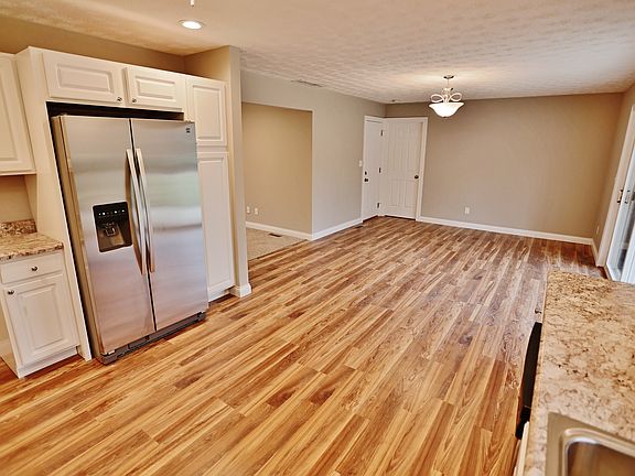 4th image of 516 Deptford Ave
