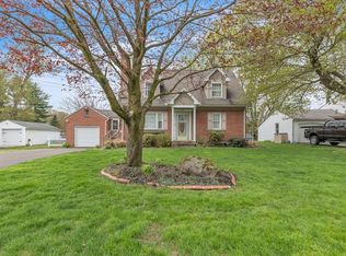 11 Central Ave, South Hadley, MA 01075