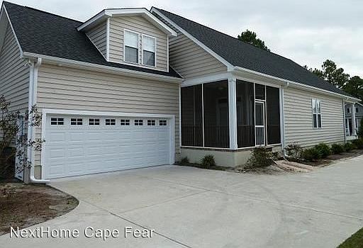 3rd image of 3688 Sable Palm Ln SE