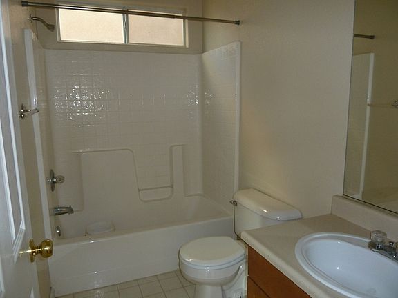 2nd image of 2879 Stilt Ln