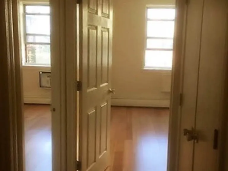 77 E 119th St #Penthouse 12 — Photo 1