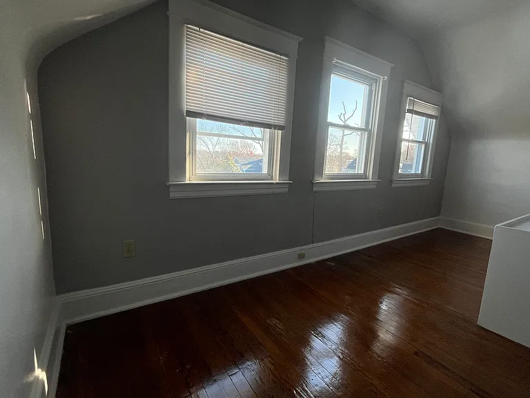 2703 E Strathmore Ave #300 — Photo 6