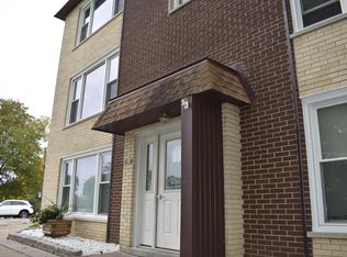 8395 Archer Ave APT 5, Willow Springs, IL 60480