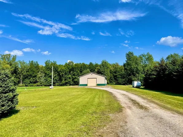 5785 S Chapin Rd, Saint Charles, MI 48655