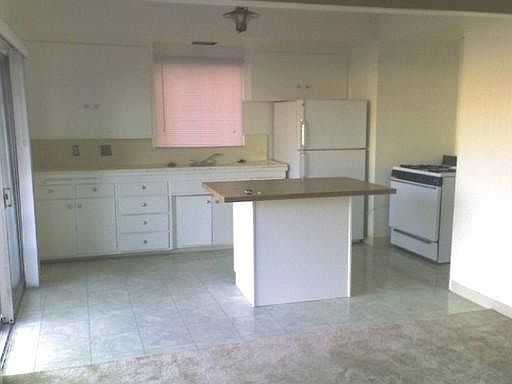 3rd image of 165 Bay Shore Ave APT A