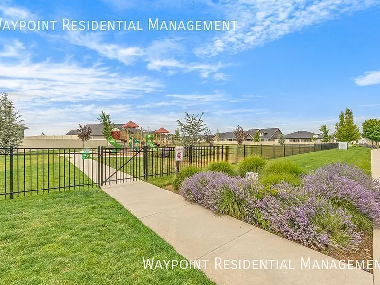 478 W Oak View Dr — Photo 43