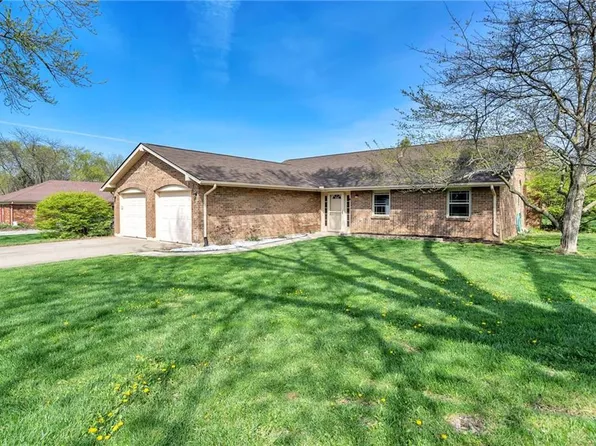 220 N Danern Dr, Dayton, OH 45430