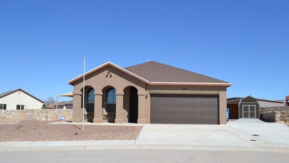 1st image of 221 Flor Acacia Ct