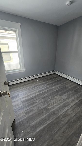 5th image of 1305 4th Avenue
