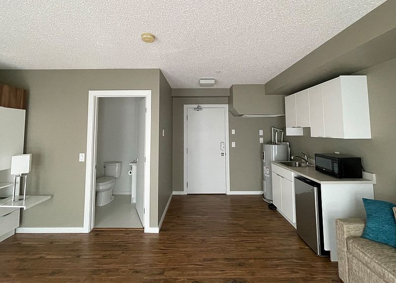Spruce Grove Apartment for rent - 0 Bedrooms — photo 15