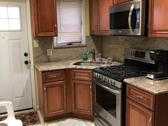 2nd image of 8511 164th Ave