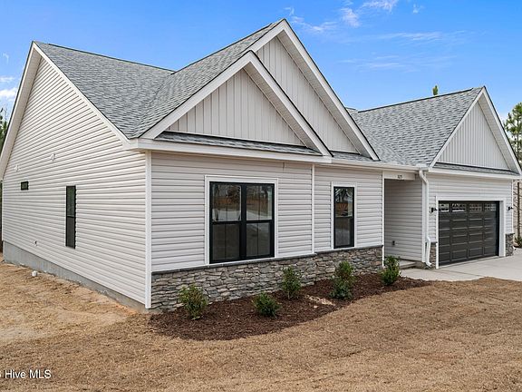 3rd image of 1025 Ivory Lane