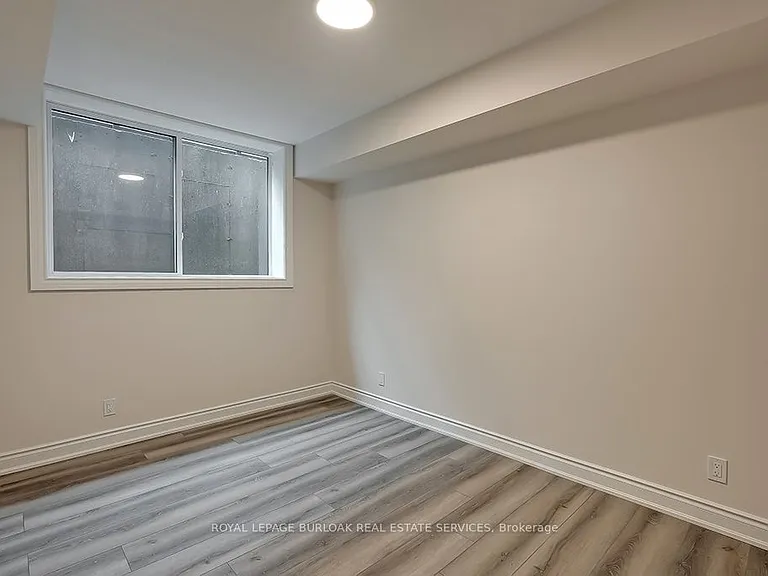 259 King St E #C — Photo 10