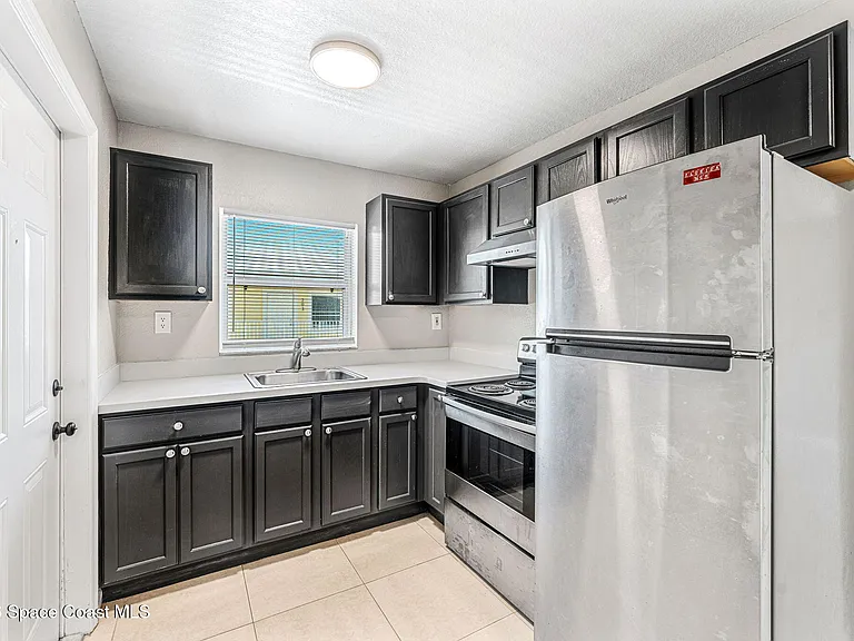 130 Roosevelt Ave #204 — Photo 4