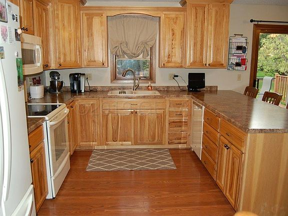 5th image of 318 Circle Hills Dr