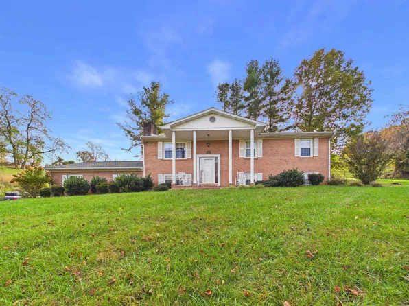 5725 Graysontown Rd, Radford, VA 24141