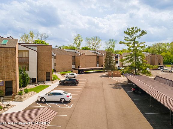 4th image of 1555 W Pond Dr #20