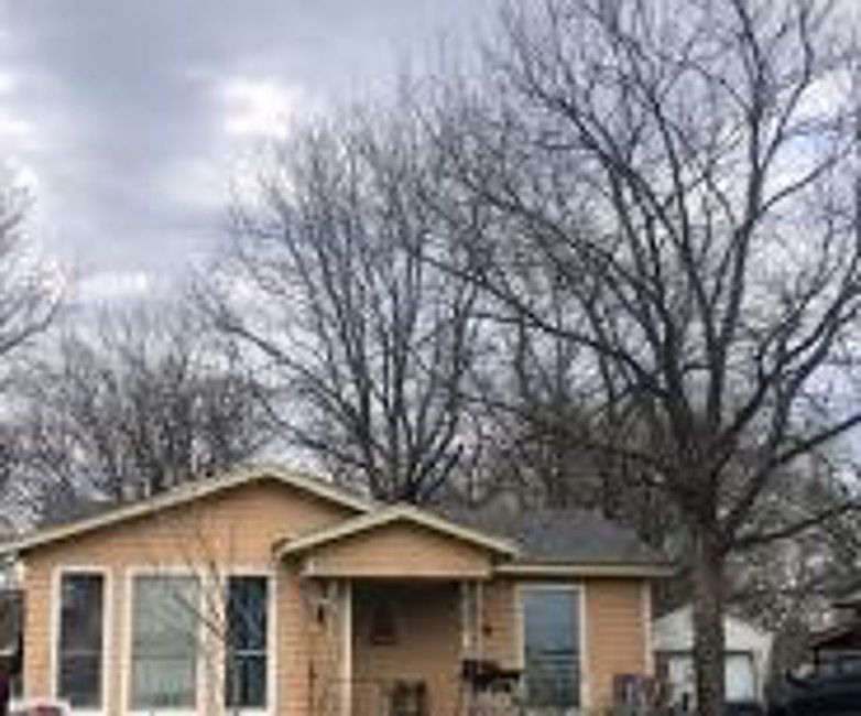 1st image of 8807 Cherrybrook Dr