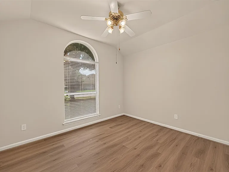 4823 Grand Chateau Ln — Photo 23