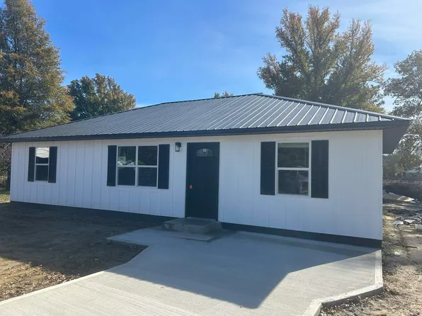 100 NW Randolph St, Hoxie, AR 72433