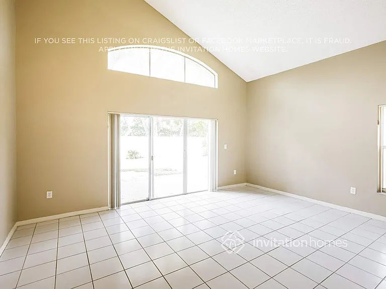 4415 SW 153rd Ave — Photo 4