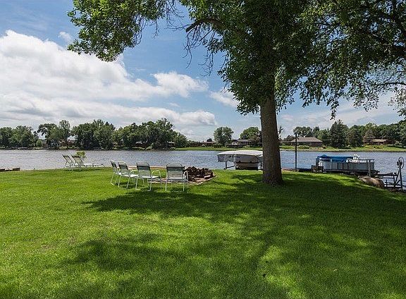 3rd image of 7836 Shore Dr