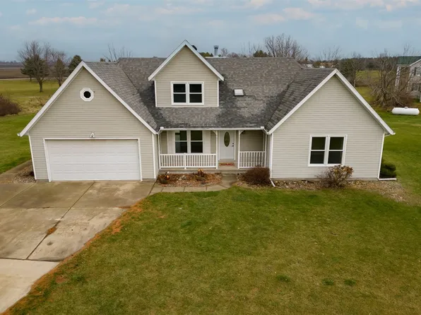 590 County Road 2175 E, Secor, IL 61771