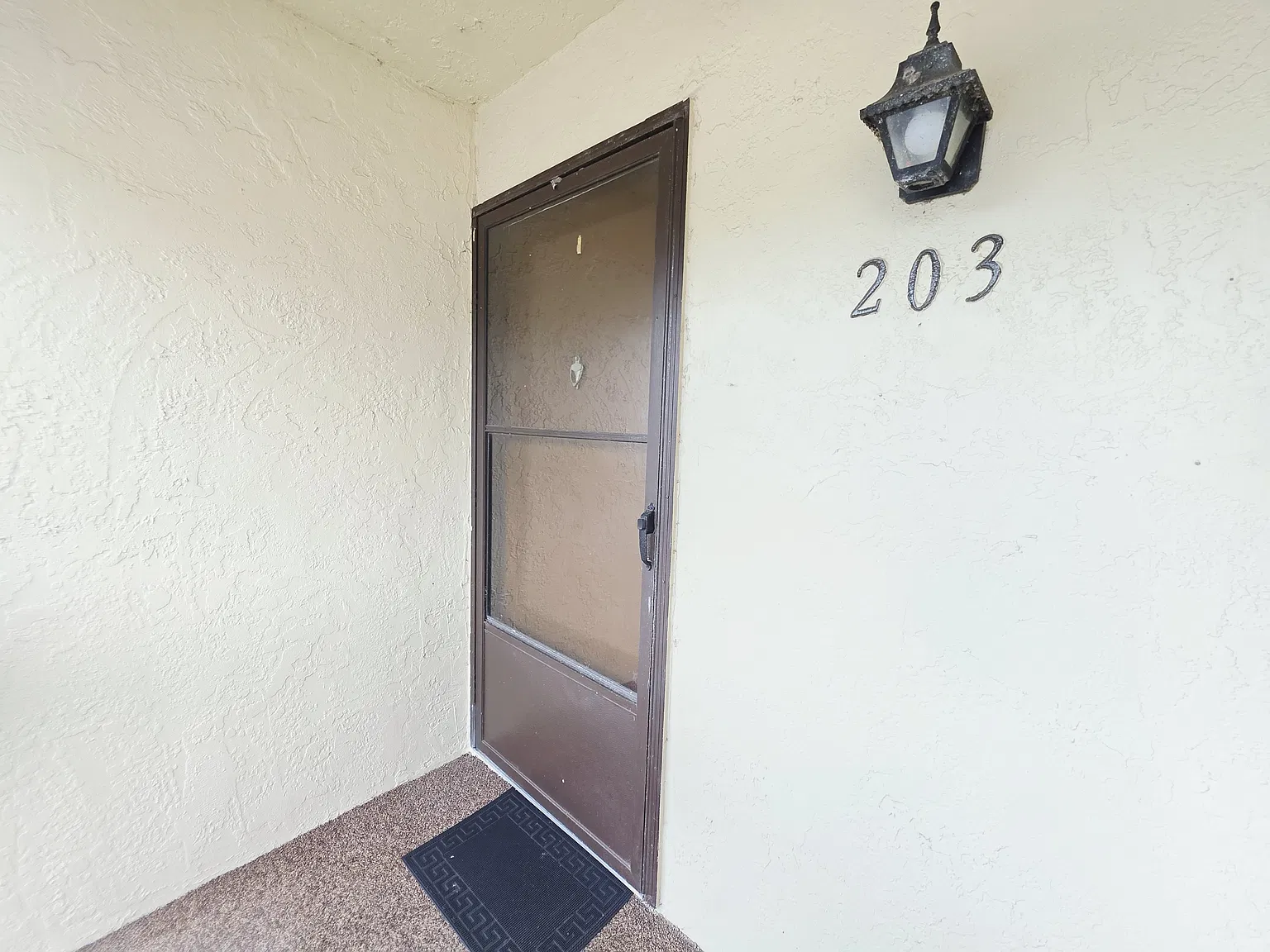 2 bed, 918 sqft, $1,650 — Photo 3
