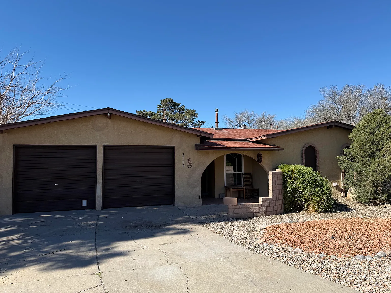 3 bed, 2.0 bath, 1376 sqft, $2,850 — Photo 2