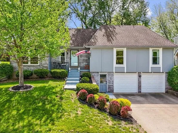 1705 SW New Orleans Ave, Lees Summit, MO 64081