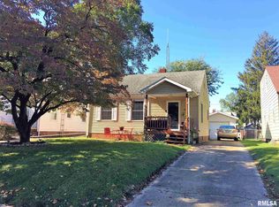 2409 S 8th St, Springfield, IL 62703