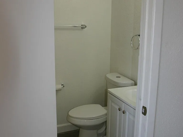 860 E Brown Rd #7 — Photo 23