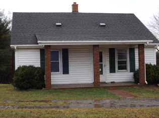 2712 Daniels Run Rd NE, Check, VA 24072