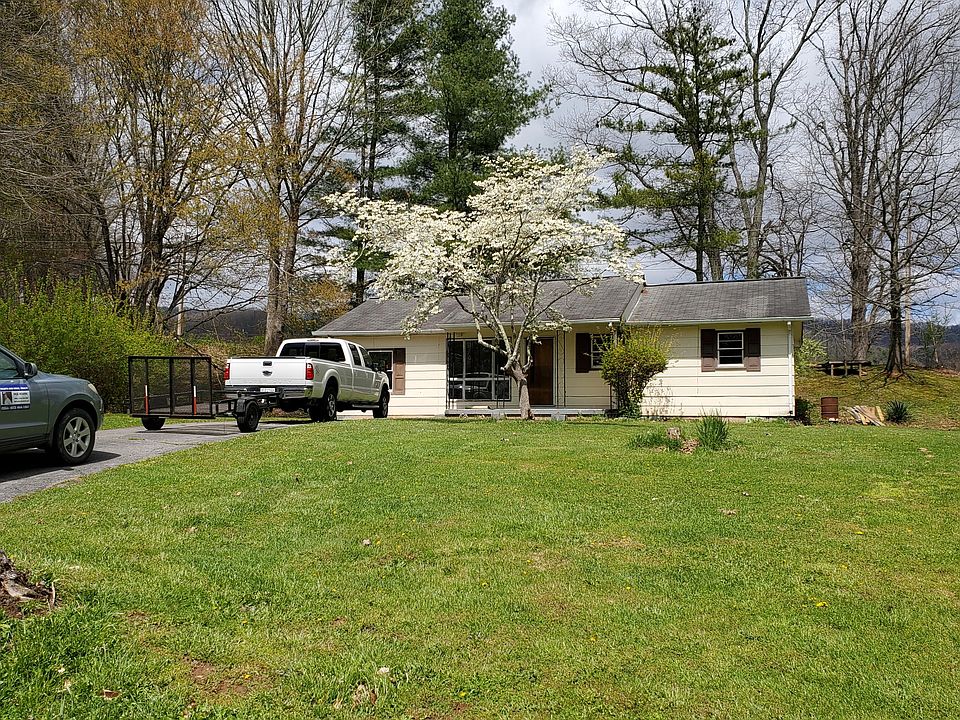 1st image of 636 Hospital Hill Ln