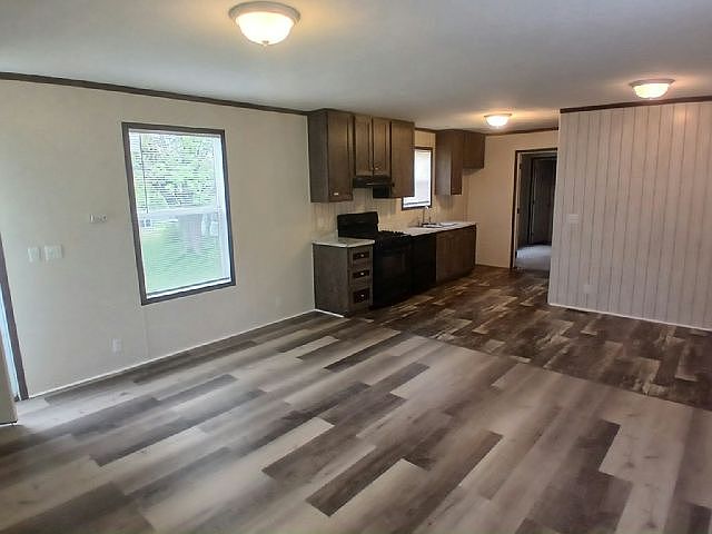 2nd image of 64 Hollywood Dr #308