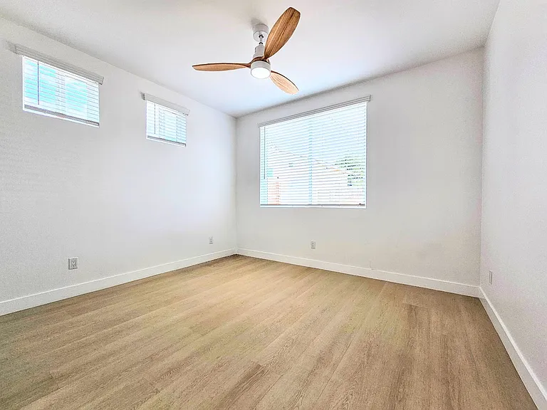 1270 Froude St #1270 — Photo 17