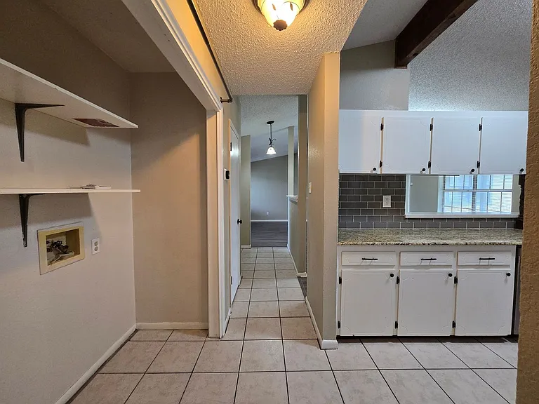 1710 Joy Dr — Photo 9