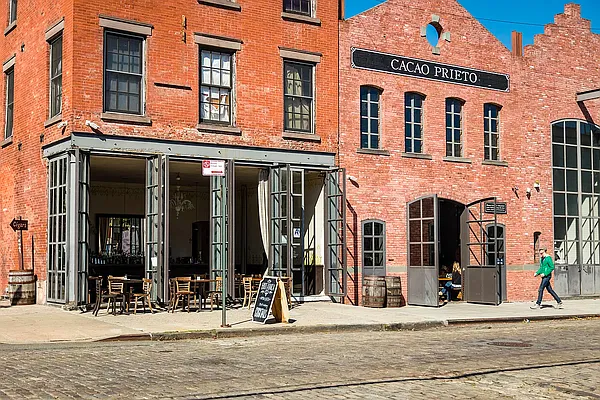 Rented by The Selita Agency | media 8