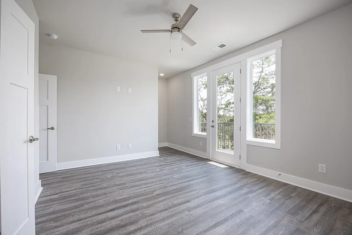 3 bed, 1450 sqft, $2,045 — Photo 4