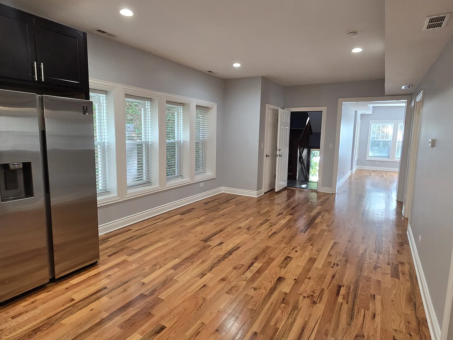 3 bed, 1.5 bath, 1250 sqft, $2,600 — Photo 4