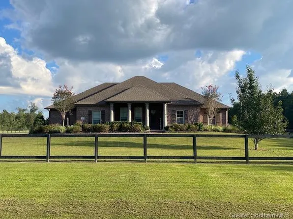 3676 Topsy Rd, Lake Charles, LA 70611