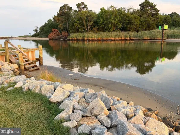 16101 Piney Point Rd, Piney Point, MD 20674