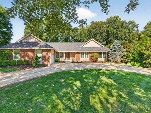 14641 Pine Orchard Ct, Chesterfield, MO 63017