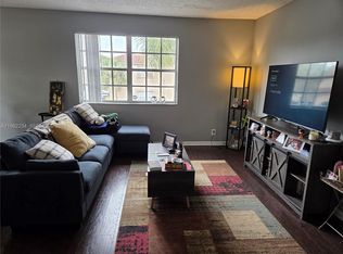 8710 SW 3rd St APT 201, Hollywood, FL 33025